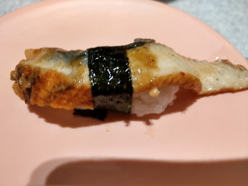 【蘆洲。日式】爭鮮 迴轉壽司 ︳炙燒焦糖鮭魚 心頭好 ︳茶碗蒸 鮮魚味噌湯 每來必吃