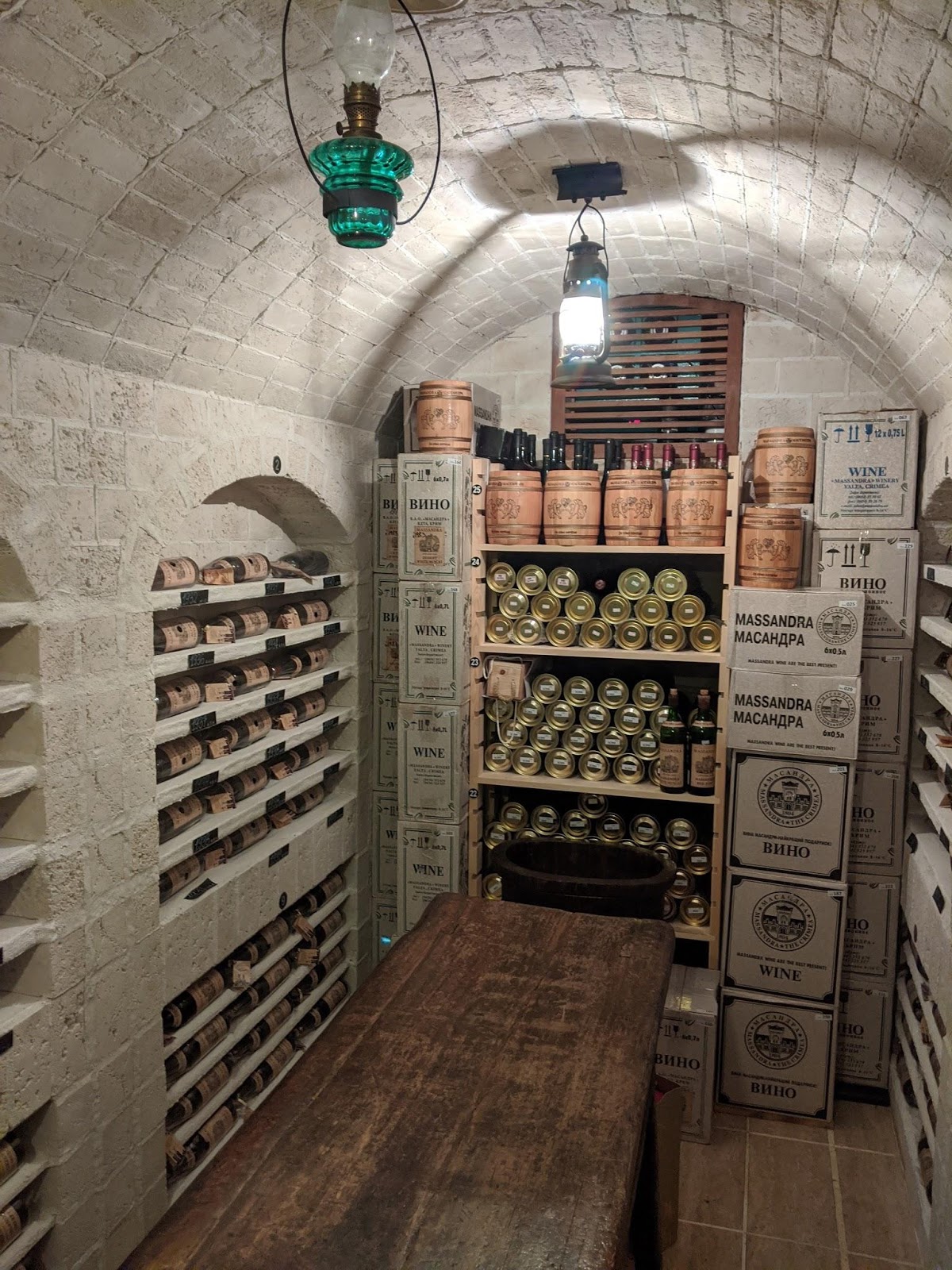 M cafe 俄羅斯 紅酒 酒窖