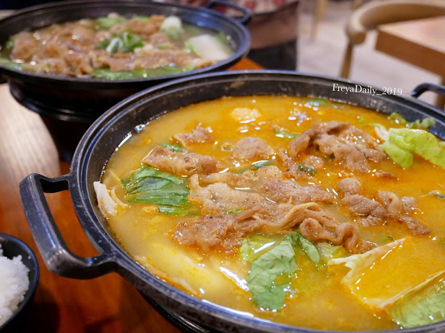 2020, January 走吧台北哪裡吃美食：小石鍋Mini Stone 北投區石牌站 白飯、飲料、冰淇淋無限供應 平價超值燒肉小火鍋  (連鎖店)