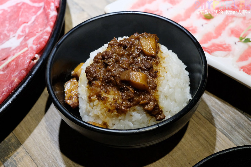 個人小火鍋,台中北區火鍋,台中北區美食,台中涮涮鍋,台中火鍋,台中火鍋好吃,台中美食,台中鴛鴦鍋,肉多多 台中,肉多多 漢口店,肉多多火鍋 @強生與小吠的Hyper人蔘~