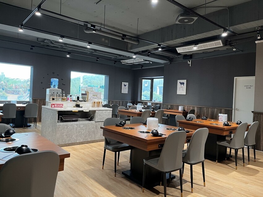 桃園市中壢區【桃園鍋物】真正高CP值【M's涮涮屋桃園店】產地直送海鮮盤份量多又新鮮，不收服務費超佛心，吃火鍋的好選