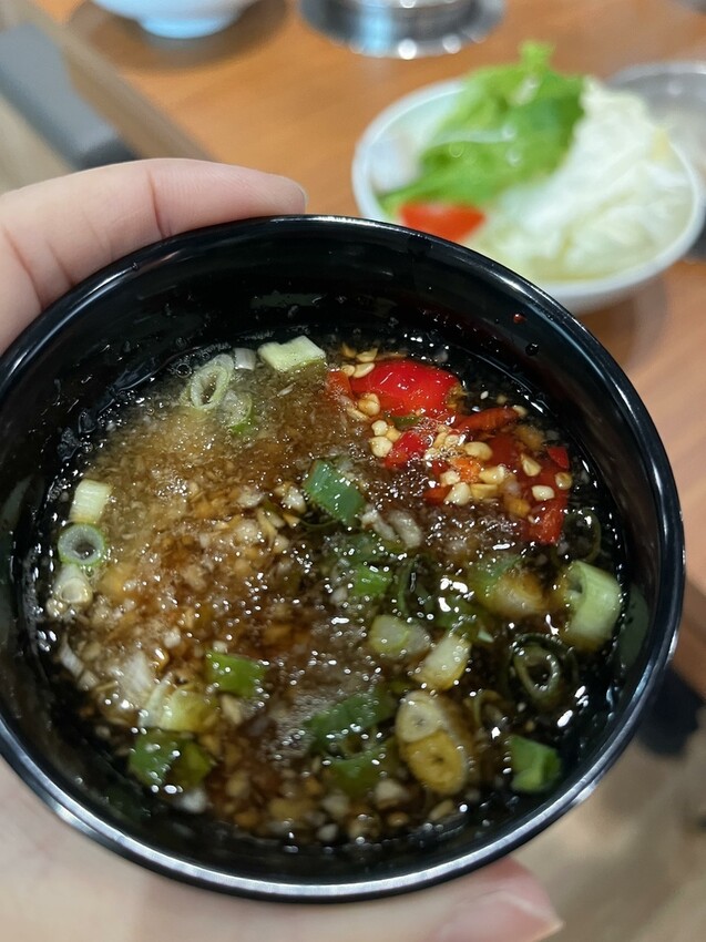 桃園市中壢區【桃園鍋物】真正高CP值【M's涮涮屋桃園店】產地直送海鮮盤份量多又新鮮，不收服務費超佛心，吃火鍋的好選