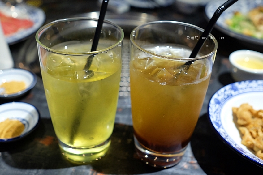 墨妃家 燒肉。全台中第一家「延禧攻略」宮廷風燒肉，16道燒肉料理讓你飽到撐，豚骨湯、飲料無限喝！ @蹦啾♥謝蘿莉 La vie heureuse