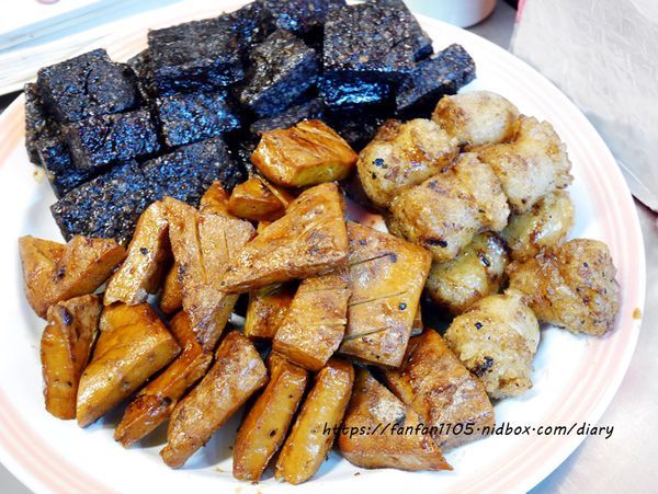 【艋舺美食】勝祥號燒烤一肥仔燒菓子 #燒烤 #串燒 #甜點 #豆腐蛋糕 #萬華美食 #伴手禮 (4).JPG