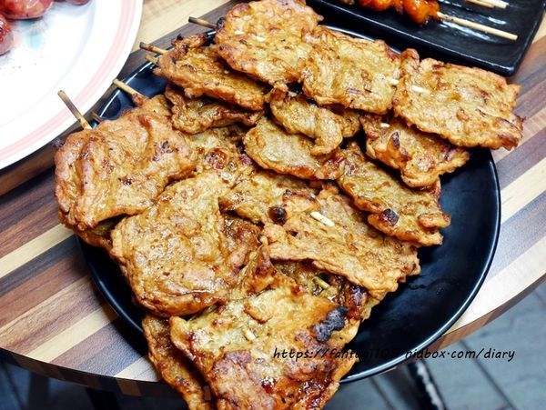 【艋舺美食】勝祥號燒烤一肥仔燒菓子 #燒烤 #串燒 #甜點 #豆腐蛋糕 #萬華美食 #伴手禮 (13).JPG