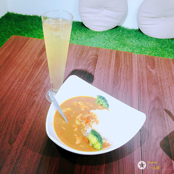 < 五分之一磅 ONE-FIFTH POUND > 鬧區像弄中的小秘境 , 高cp值餐點報你知 ~ 南京復興捷運站美食推薦 2019.09.06