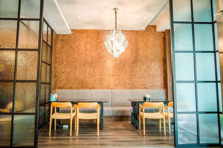 【渝悅撒椒】半開放式包廂 三五好友歡聚 不受打擾