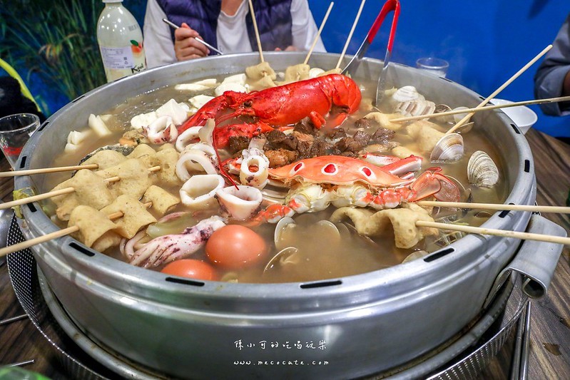 巨大貝殼鍋,新莊美食,新莊聚餐,新莊餐廳,節日聚餐餐廳,聖誕節聚餐推薦,韓國排隊美食,韓國海鮮蒸籠,韓國海鮮鍋,韓蚌蚌,韓蚌蚌海鮮研究院,韓蚌蚌海鮮研究院菜單 @陳小可的吃喝玩樂