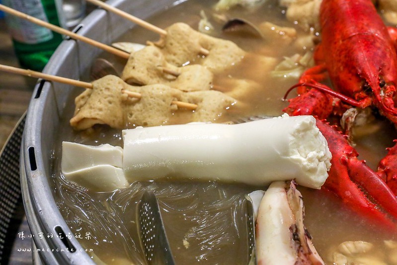 巨大貝殼鍋,新莊美食,新莊聚餐,新莊餐廳,節日聚餐餐廳,聖誕節聚餐推薦,韓國排隊美食,韓國海鮮蒸籠,韓國海鮮鍋,韓蚌蚌,韓蚌蚌海鮮研究院,韓蚌蚌海鮮研究院菜單 @陳小可的吃喝玩樂