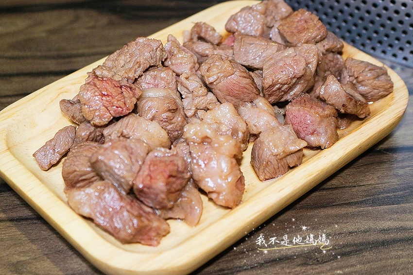 輔大痛風鍋,新莊痛風鍋,新莊海鮮火鍋,輔大海鮮火鍋,新莊中正路美食,新莊韓式,輔大韓式,新莊部隊鍋,輔大部隊鍋,新莊龍蝦,輔大龍蝦