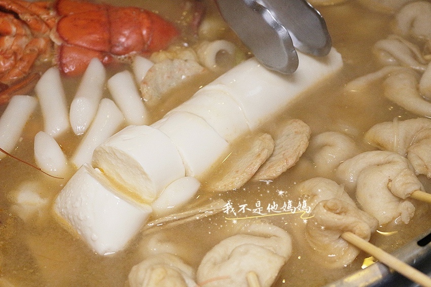 新莊人蔘雞,輔大人蔘雞,好吃人蔘雞推薦,台北人蔘雞,新莊生蠔,輔大生蠔,韓式海鮮部隊鍋,台北韓式海鮮部隊鍋,新莊韓式海鮮部隊鍋