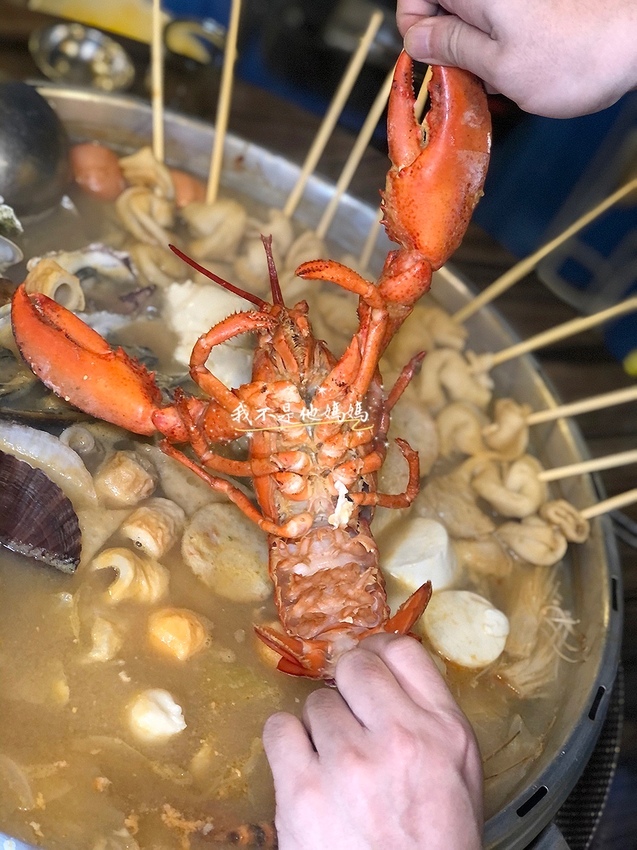 新莊人蔘雞,輔大人蔘雞,好吃人蔘雞推薦,台北人蔘雞,新莊生蠔,輔大生蠔,韓式海鮮部隊鍋,台北韓式海鮮部隊鍋,新莊韓式海鮮部隊鍋