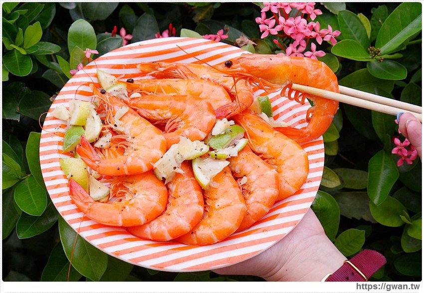 藏在市場裡，港式三寶一大盤只要150元，開店兩小時內賣光光！！