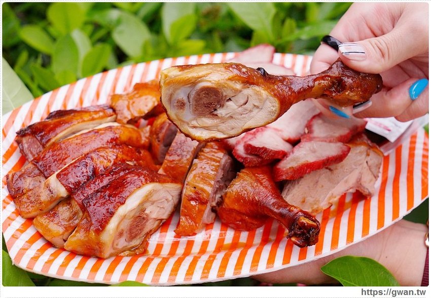 藏在市場裡，港式三寶一大盤只要150元，開店兩小時內賣光光！！