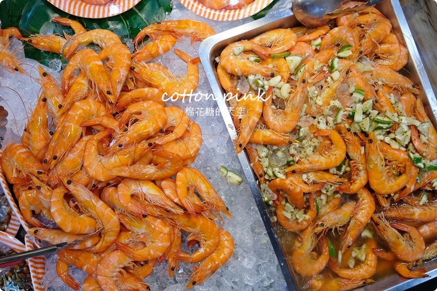 IG 最夯市場攤!台中北平黃昏市場朝日鵝不能不吃!鵝肉嫩嫩超多汁、烤雞腿焦糖色澤超誘人