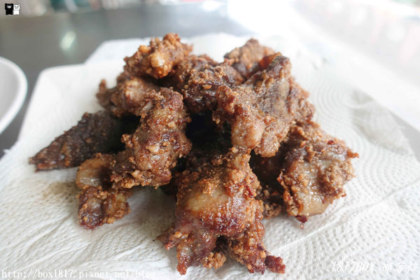 【雲林。西螺】雜貨店裡賣生魚片快炒。楊家生魚片。西螺農工對面平價小吃