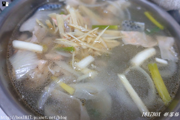 【雲林。西螺】雜貨店裡賣生魚片快炒。楊家生魚片。西螺農工對面平價小吃