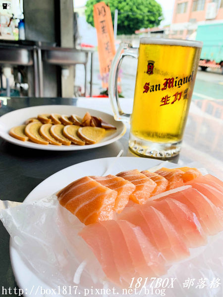 【雲林。西螺】雜貨店裡賣生魚片快炒。楊家生魚片。西螺農工對面平價小吃