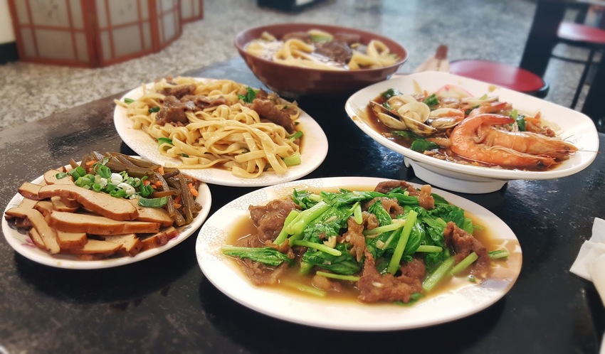 Food｜台南中西區｜50元刀削麵－平價美食滿足享受