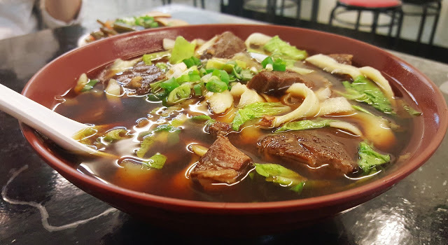 Food｜台南中西區｜50元刀削麵－平價美食滿足享受