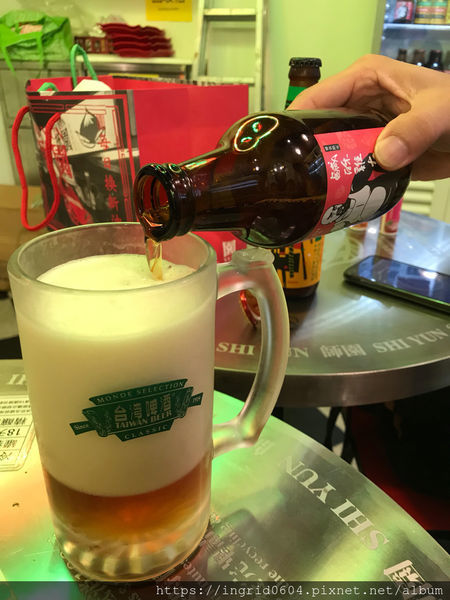 西門町美食推薦 午茶消夜好選擇 師園鹽酥雞(西門店) 有內用座位喔~