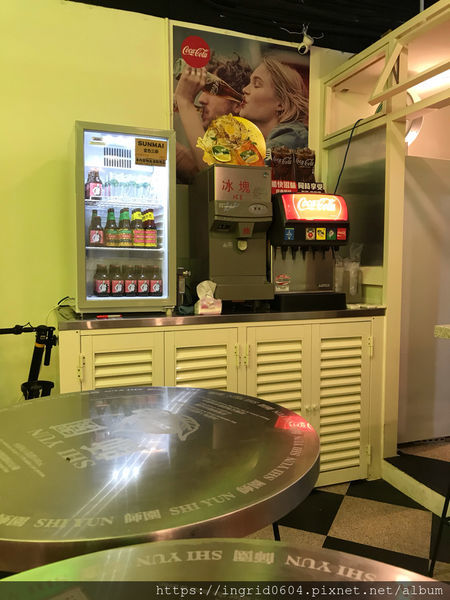 西門町美食推薦 午茶消夜好選擇 師園鹽酥雞(西門店) 有內用座位喔~