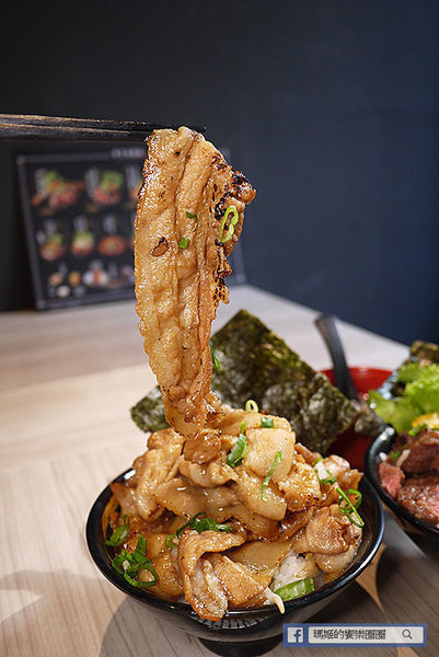 基隆廟口丼飯【小牛丁次郎坊x基隆廟口支店】基隆最強燒肉丼/基隆美食