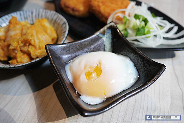 基隆廟口丼飯【小牛丁次郎坊x基隆廟口支店】基隆最強燒肉丼/基隆美食