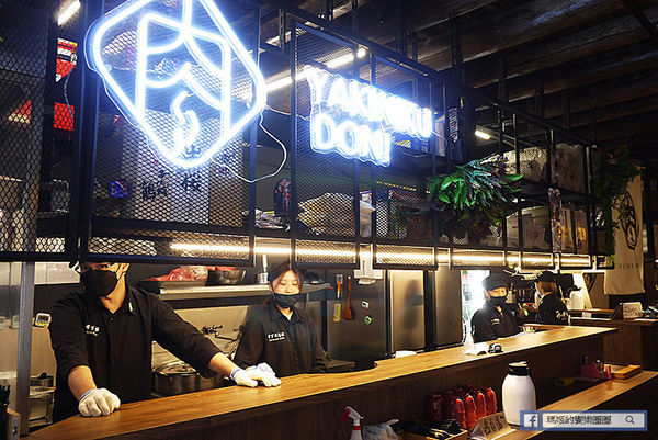 基隆廟口丼飯【小牛丁次郎坊x基隆廟口支店】基隆最強燒肉丼/基隆美食