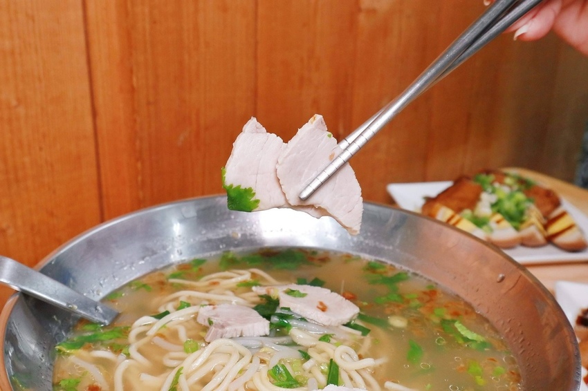 2019-08-27 12.37.15 2-01.jpg