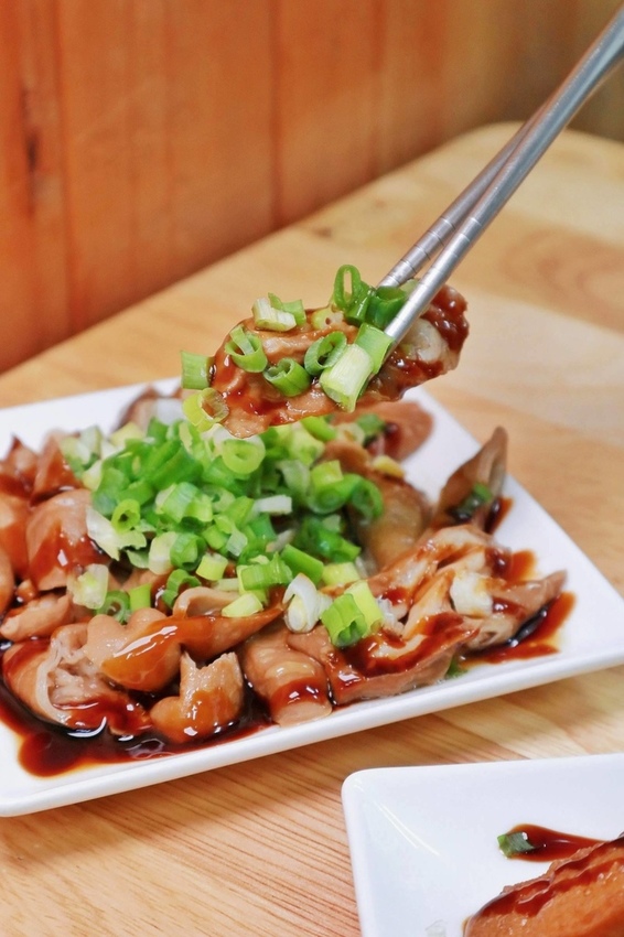 2019-08-27 12.37.15 3-01.jpg