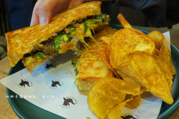 11 (2).JPG 11 (2).JPG