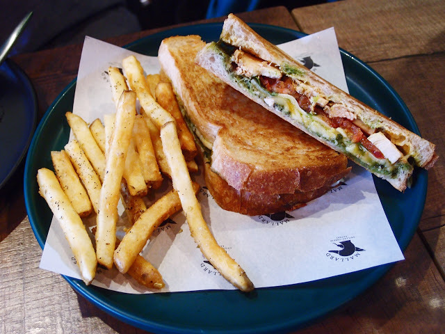 台北 野鴨小餐館 Mallard Grilled Cheese Eatery 菜單 烤蔬菜芝麻葉沙拉 義式手作青醬烤雞肉 普羅旺斯燉菜 金黃脆薯 洋芋薯片