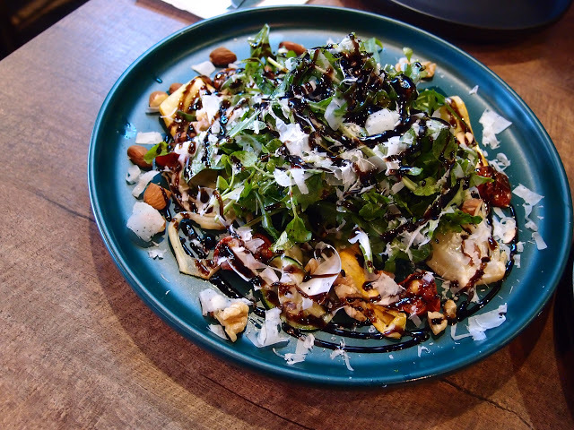 台北 野鴨小餐館 Mallard Grilled Cheese Eatery 菜單 烤蔬菜芝麻葉沙拉 義式手作青醬烤雞肉 普羅旺斯燉菜 金黃脆薯 洋芋薯片