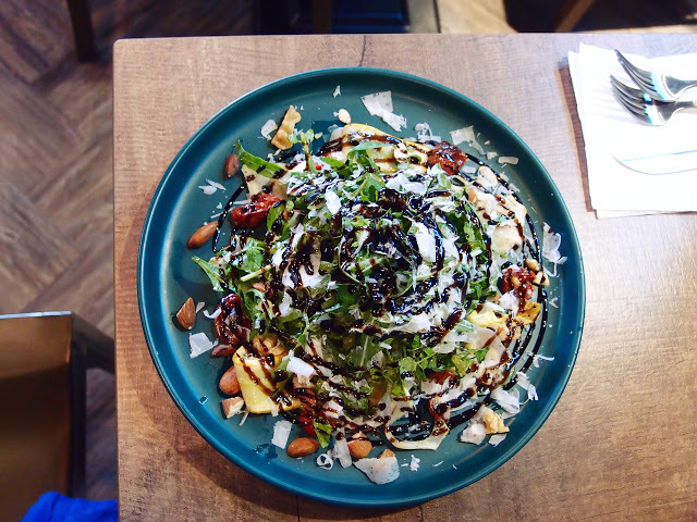 台北 野鴨小餐館 Mallard Grilled Cheese Eatery 菜單 烤蔬菜芝麻葉沙拉 義式手作青醬烤雞肉 普羅旺斯燉菜 金黃脆薯 洋芋薯片