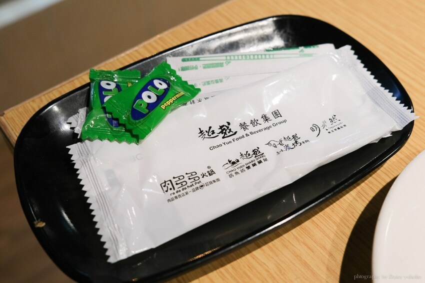 只有生日可以吃蛋糕? 肉多多火鍋 浮誇肉蛋糕 超厲害視覺效果 不用生日也可以吃!!肉多吃到吃不完~台南東寧店