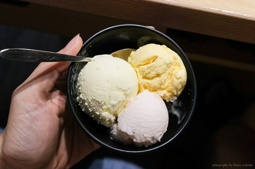 只有生日可以吃蛋糕? 肉多多火鍋 浮誇肉蛋糕 超厲害視覺效果 不用生日也可以吃!!肉多吃到吃不完~台南東寧店