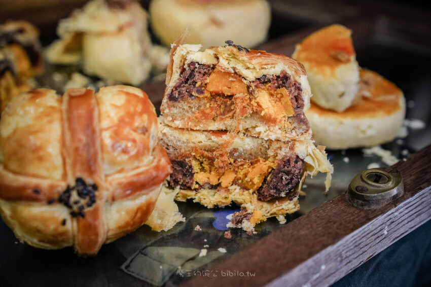 台中美食 威利與查理手作烘焙坊x魔王 台中北屯人氣烘焙坊 中秋月餅創意新口味 激辛肉脯 蛋黃酥冰乳捲 內文