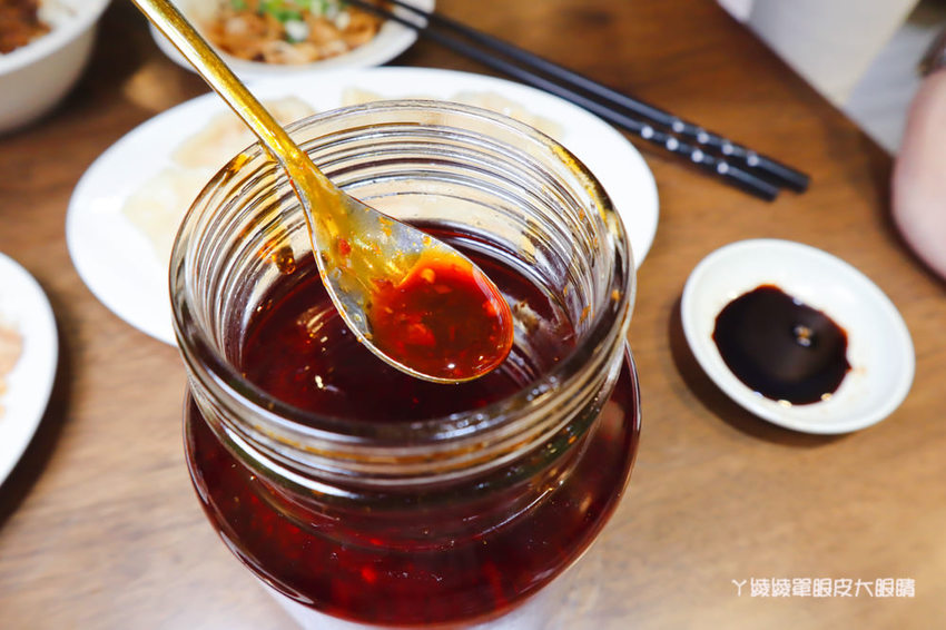 新竹牛肉麵推薦御噂醇汁牛肉麵館！獨家漢方配方湯頭、加麵加湯不加價，必點醇汁正宗滿漢牛肉麵