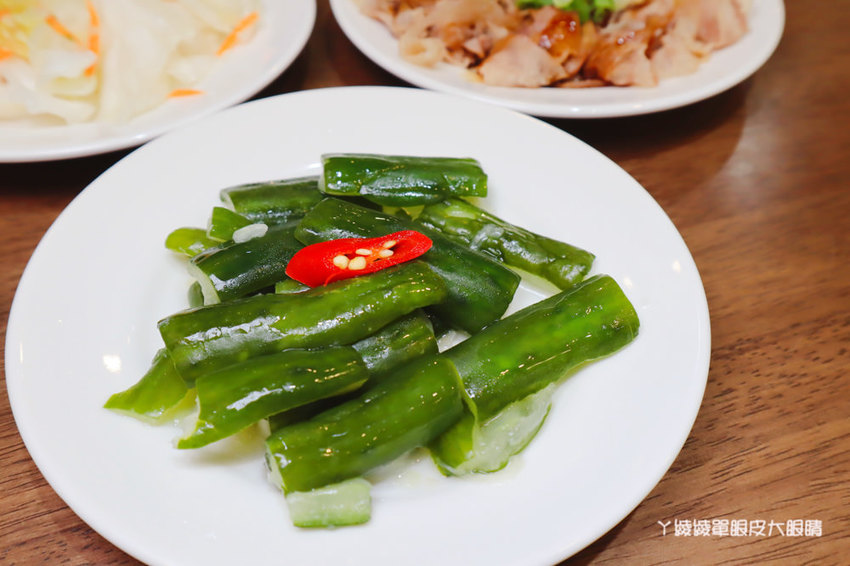 新竹牛肉麵推薦御噂醇汁牛肉麵館！獨家漢方配方湯頭、加麵加湯不加價，必點醇汁正宗滿漢牛肉麵