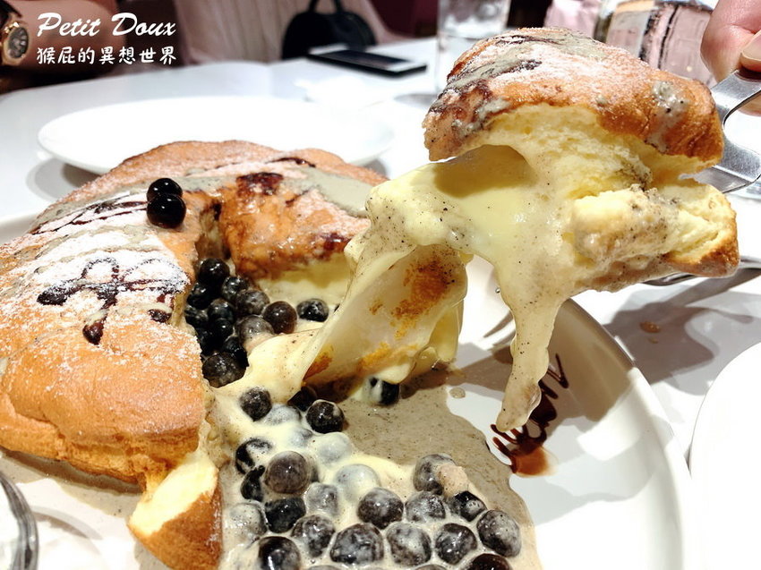 【台北車站】台北網美餐廳-petit doux微兜京站店!超夢幻粉紅色風格超好拍!義大利麵好吃、鬆餅會爆漿! @猴屁的異想世界