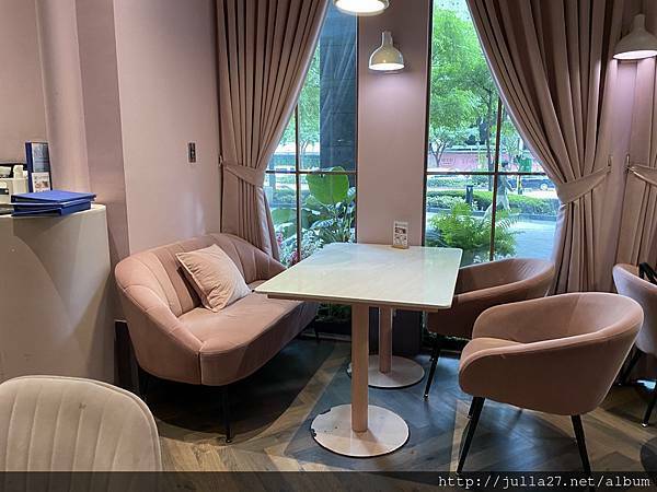 20210410_055235363_iOS