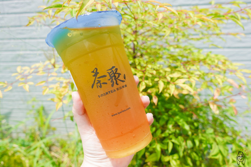 台南東區飲料 東寧路「茶聚」，點無糖也回甘好喝的原味茶，推薦有台灣綠茶韻味的霧丘陵熟系列！ - 丁Dingの吃貨日常