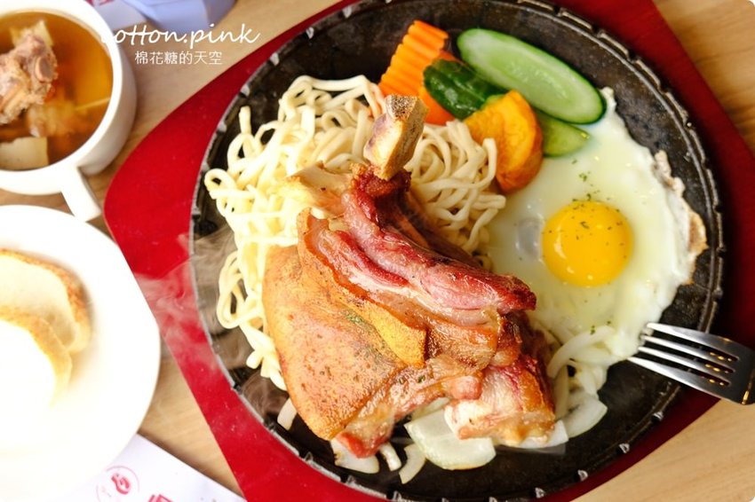 平實花費超豐富吃到飽大享受!台中大里鼎岩牛排高溫石板直接上桌烤牛排! 平實花費超豐富吃到飽大享受!台中大里鼎岩牛排高溫石板直接上桌烤牛排!