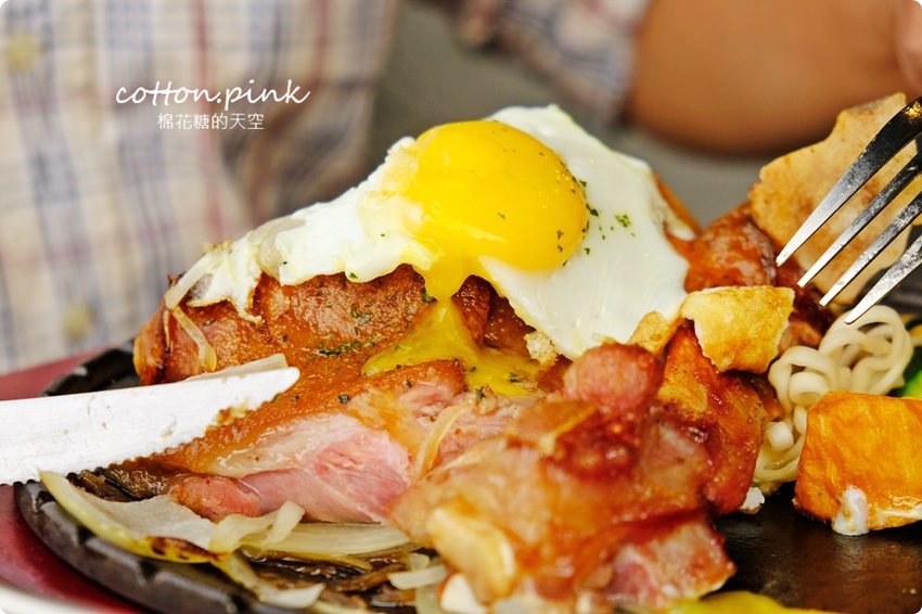 平實花費超豐富吃到飽大享受!台中大里鼎岩牛排高溫石板直接上桌烤牛排! 平實花費超豐富吃到飽大享受!台中大里鼎岩牛排高溫石板直接上桌烤牛排!