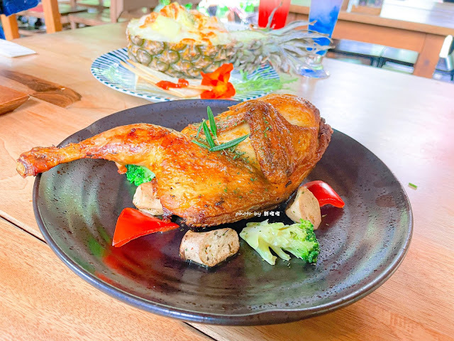 【台中 新社】薰衣草森林，繡球花季開跑，4月中旬到6月底，繡球花搭配旋轉木馬，浪漫至極，晚上還有觀賞螢火蟲行程，一路從早玩到晚！！