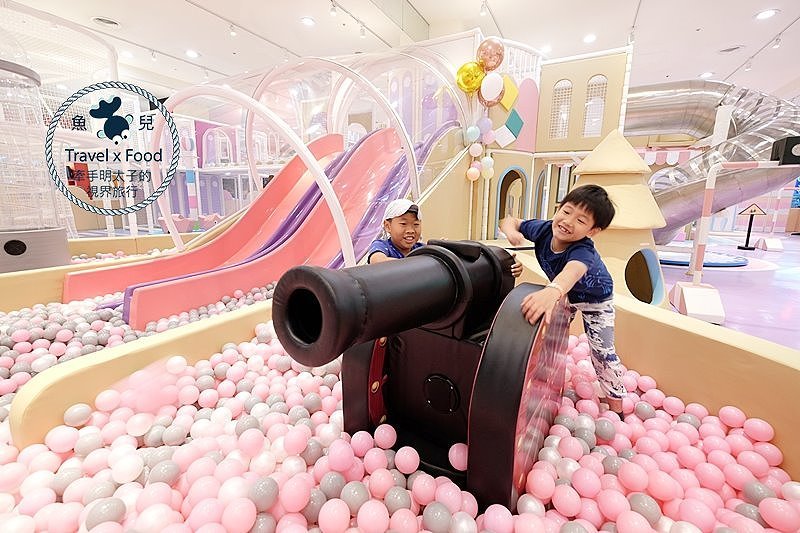中和環球Kids建築樂園｜聲光科技互動設施，七大主題玩透透～ @魚兒 x 牽手明太子的「視」界旅行