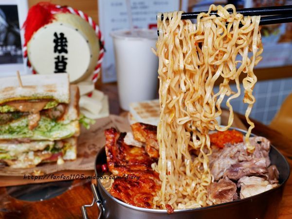 【三峽美食】富士商號Fuji(元祖店) #必吃古早味手作果醬吐司 #炒泡麵 #辣雞總匯吐司 #三峽早午餐 (12).JPG