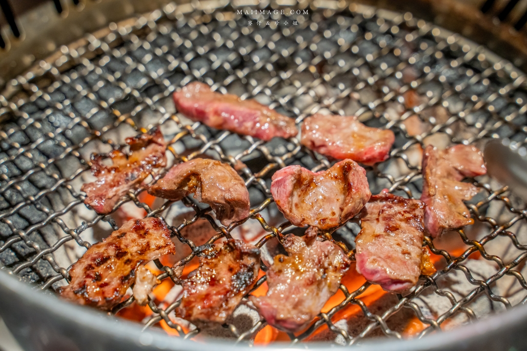 基隆狸小路燒肉25年老字號炭火燒肉!A5和牛海鮮套餐~基隆夜市旁享高品質肉品
