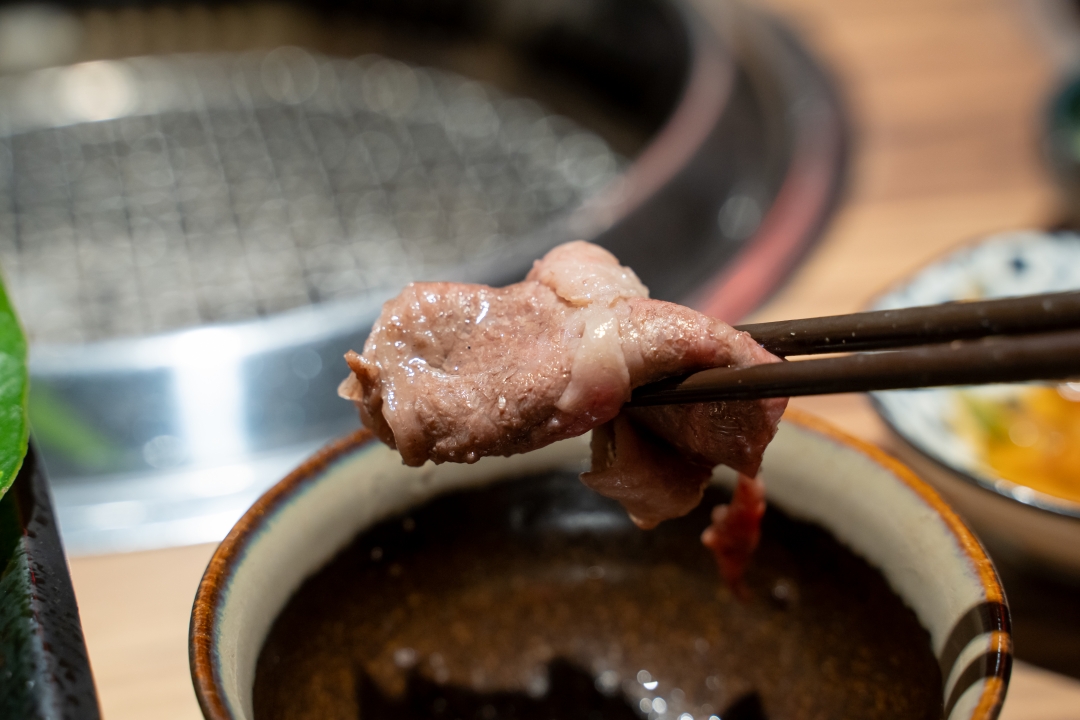 基隆狸小路燒肉25年老字號炭火燒肉!A5和牛海鮮套餐~基隆夜市旁享高品質肉品